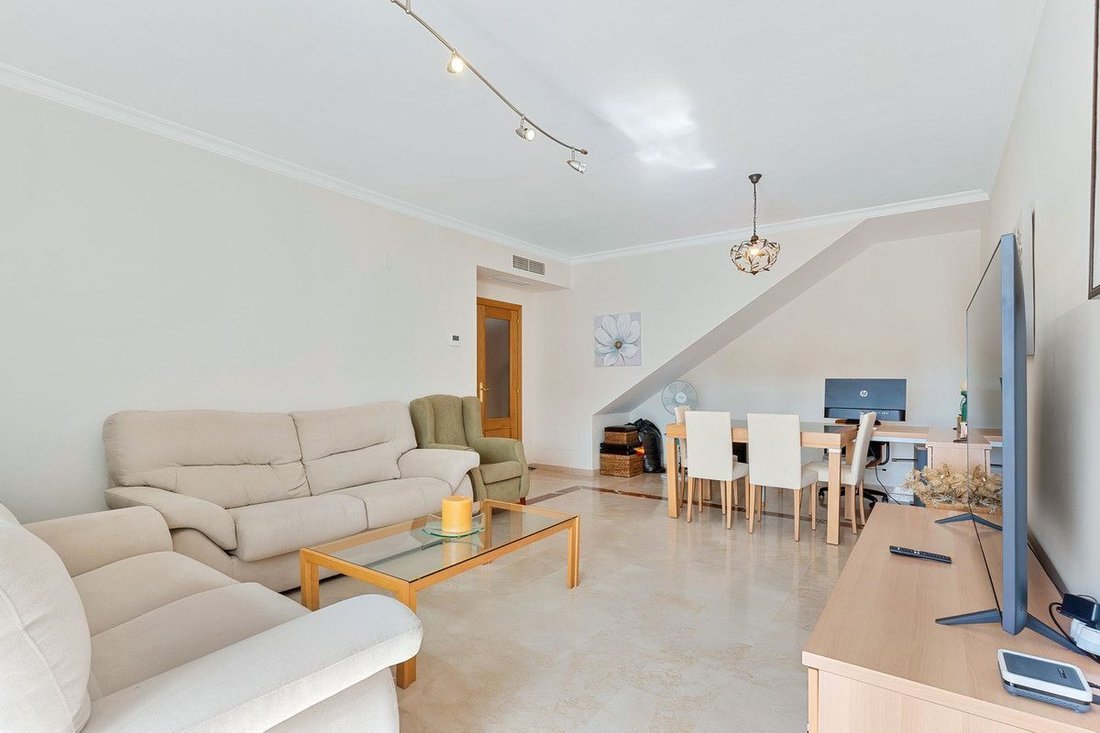 Wohnung in Estepona, Andalusien, Spanien 2 - 18860033