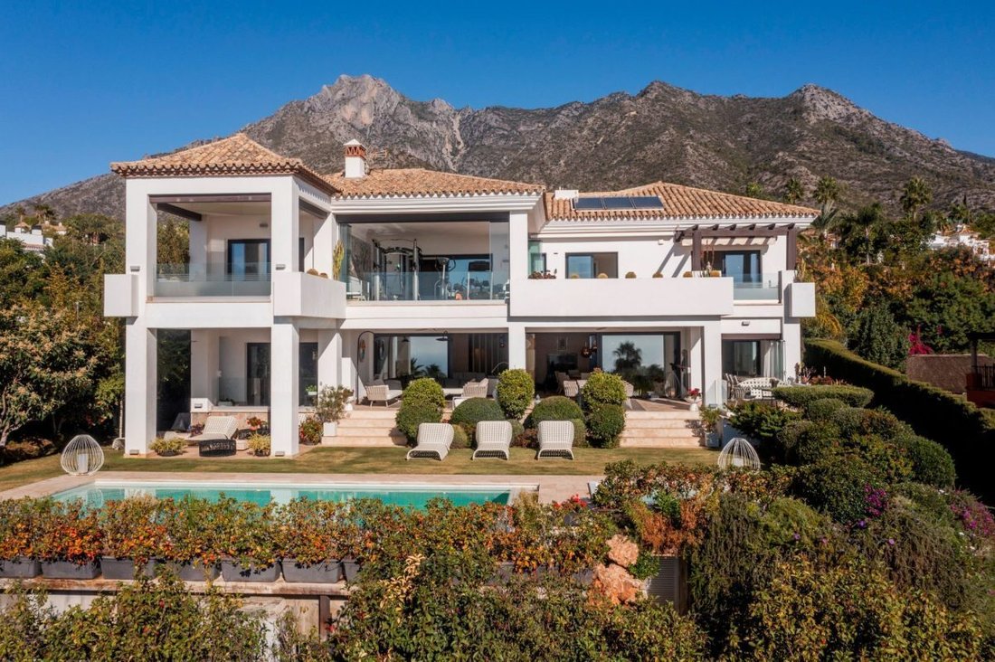 Villa in Sierra Blanca, Marbella, Spain 4 - 18862414