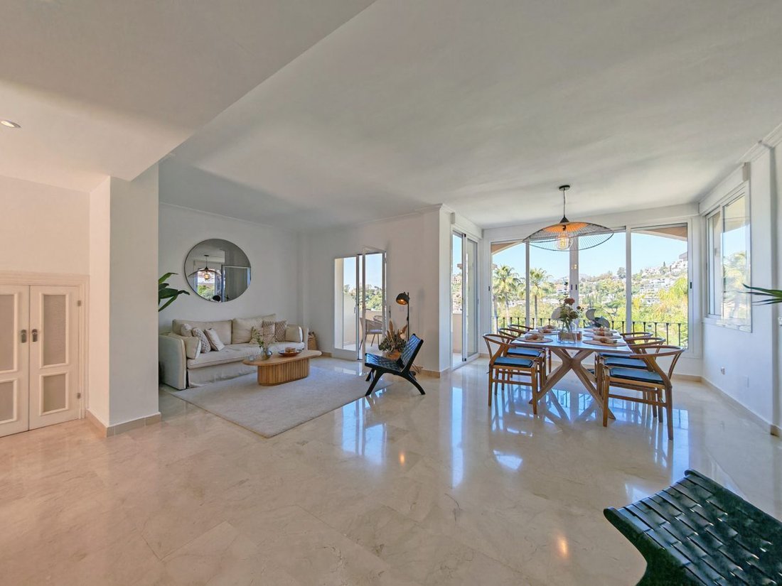 Apartment in La Quinta, Benahavis, Andalusia 1 - 18864856
