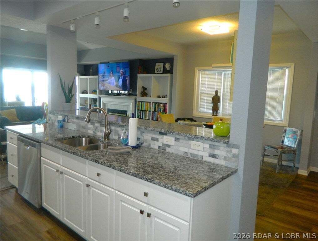 Condo in Lake Ozark, Missouri, United States 5 - 18858144