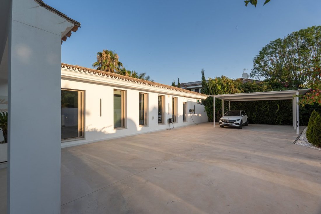 Villa a Guadalmina Baja, San Pedro de Alcántara, Spagna 4 - 18860156