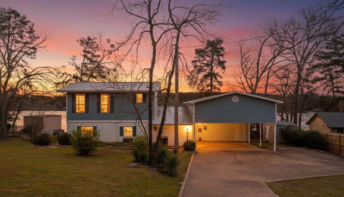 House in Gladewater, Texas, United States 1 - 18858258