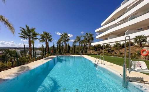 Appartamento a Estepona, Andalusia, Spagna 1