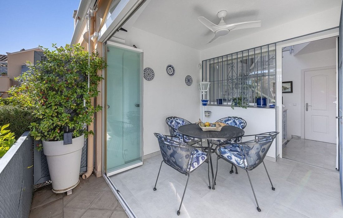 Townhouse in Marbella, Andalusia, Spain 5 - 18865624