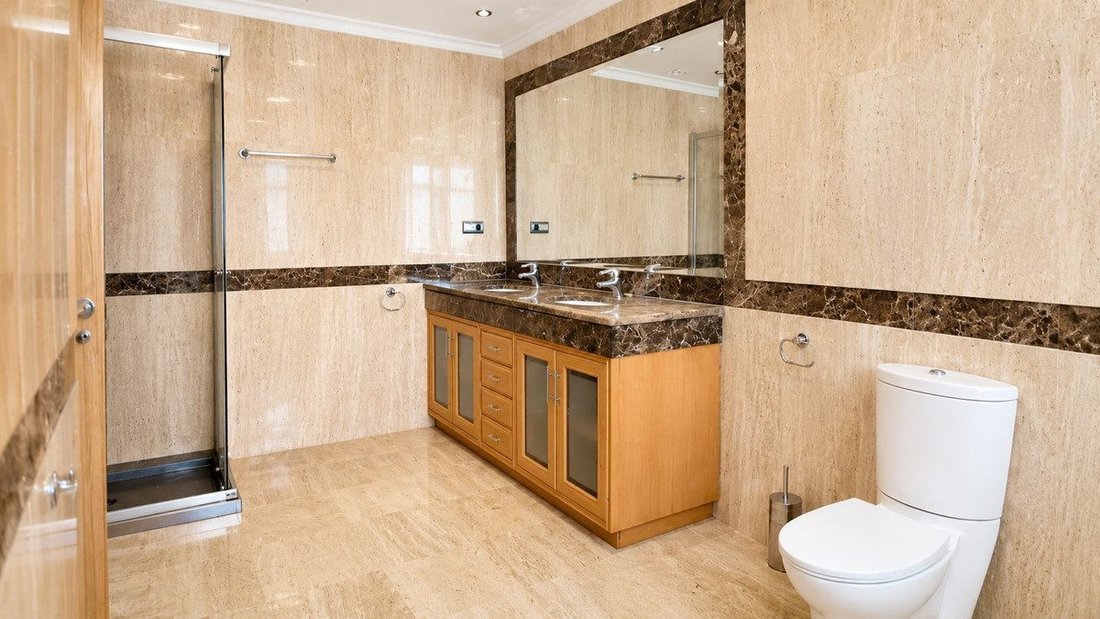 Apartment in Puerto Banus, Marbella, Spain 4 - 18863815