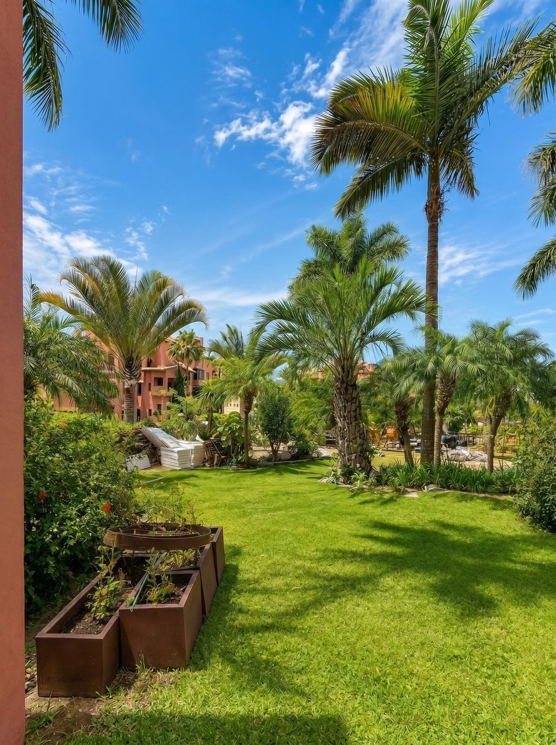 Apartment in Cancelada, Estepona, Andalusia 1 - 18862541