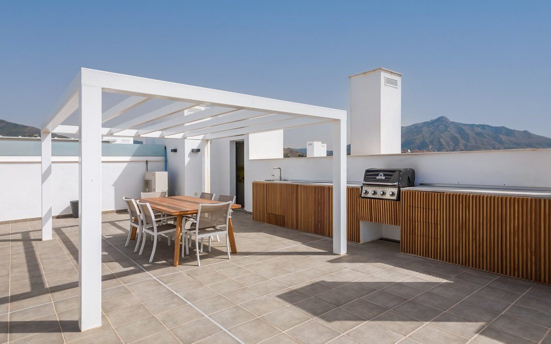 Apartment in San Pedro de Alcantara, Andalusia, Spain 1 - 18867312