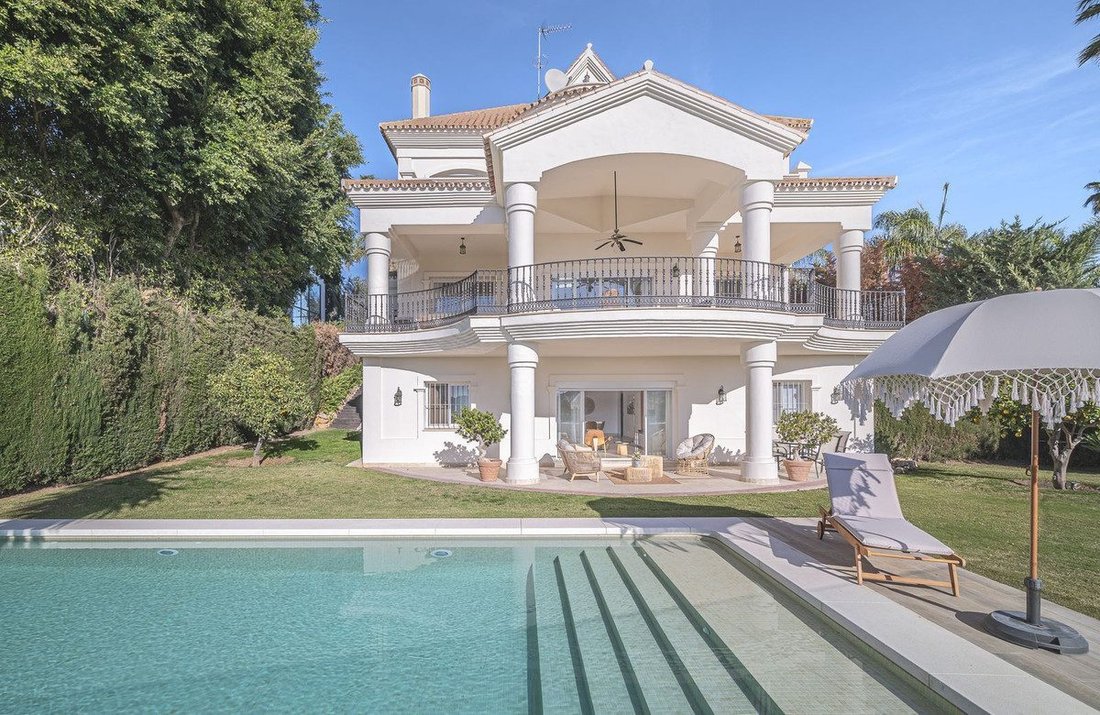 Villa a Puerto Banus, Marbella, Spagna 2 - 18868248