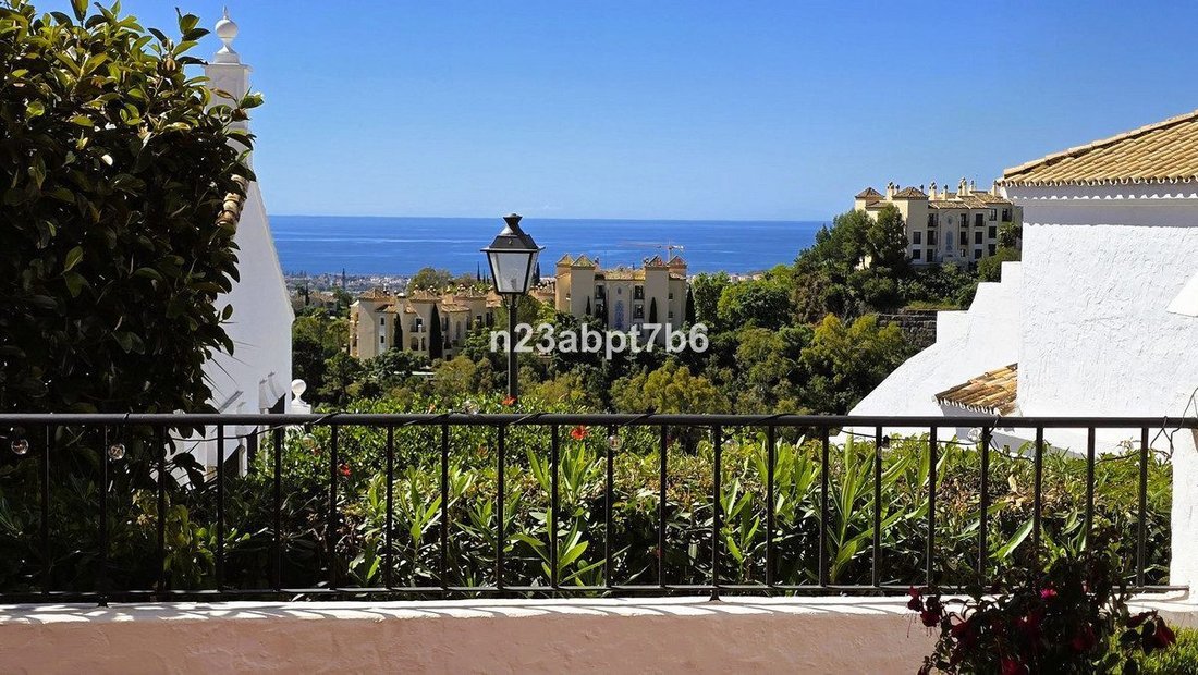 Apartment in Benahavis, Andalusia, Spain 1 - 18864291