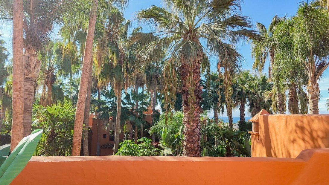 Townhouse in Golden Mile, Andalusia, Spain 2 - 18862451