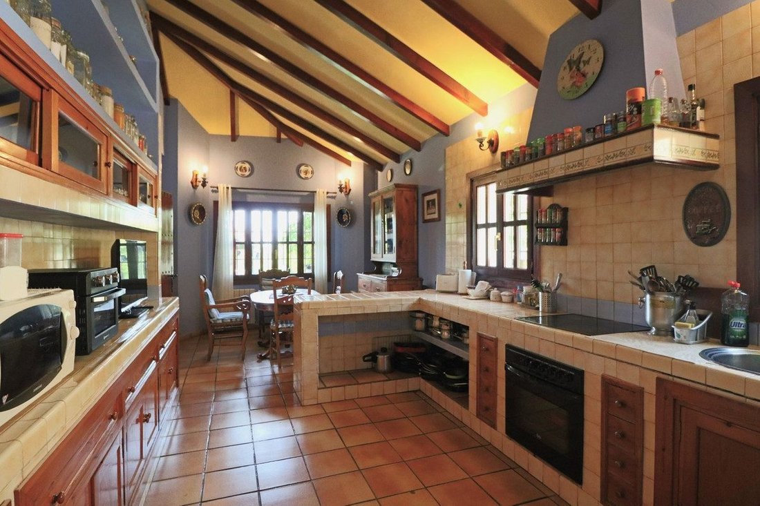 Villa in Elviria-Cabopino, Marbella, Spanien 3 - 18859431