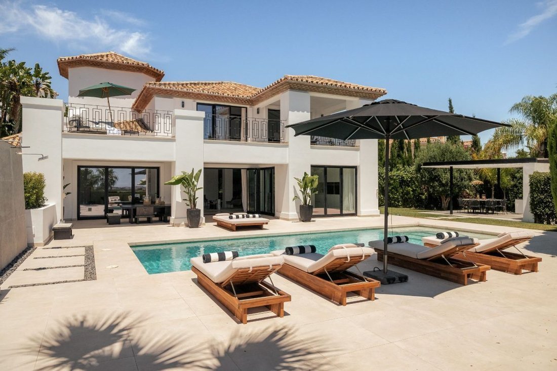 Villa a Puerto Banus, Marbella, Spagna 1 - 18863823