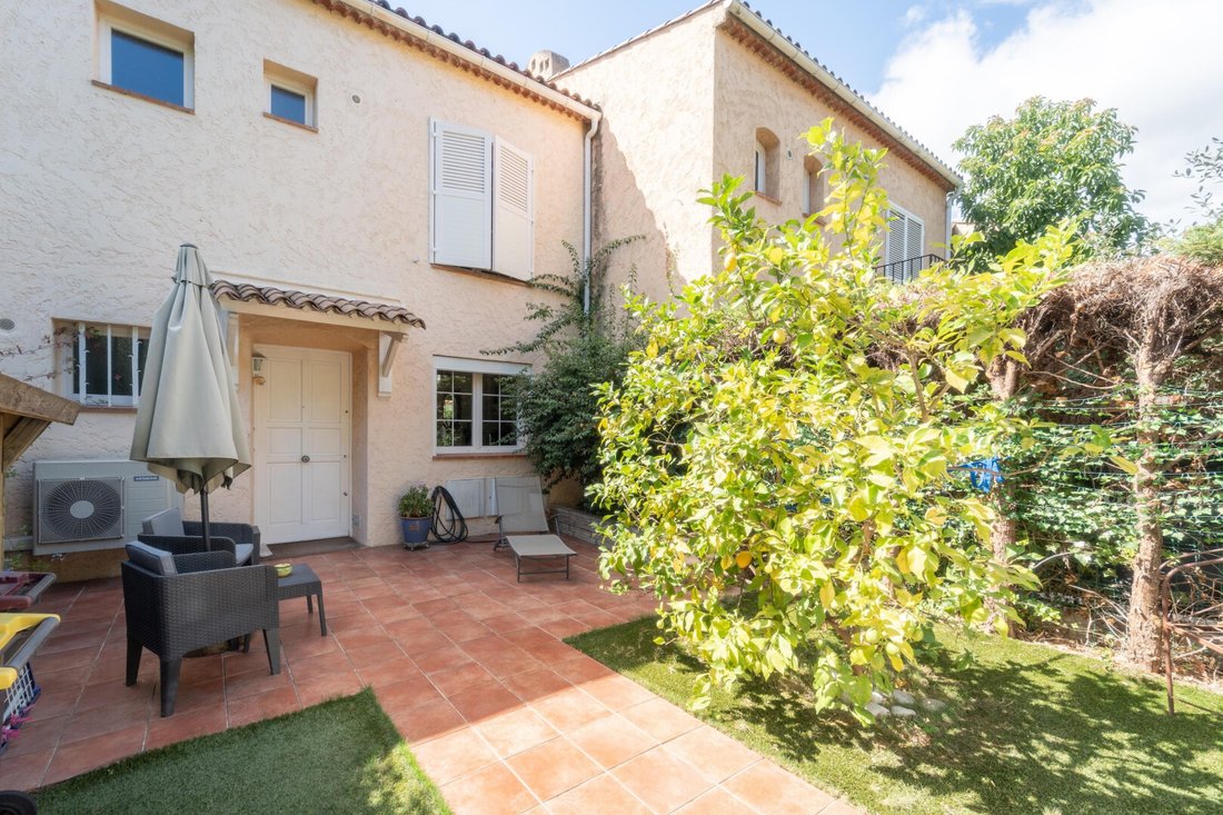 House in Esperes, Villeneuve-Loubet, France 3 - 18859083