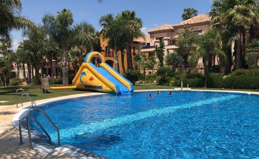 Villa en Milla de Oro, Andalucía, España 1