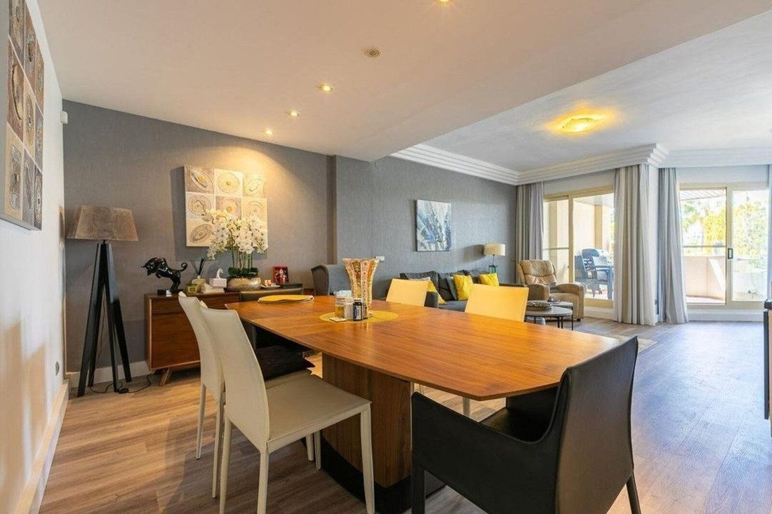 Apartment in Puerto Banus, Marbella, Spain 2 - 18859814