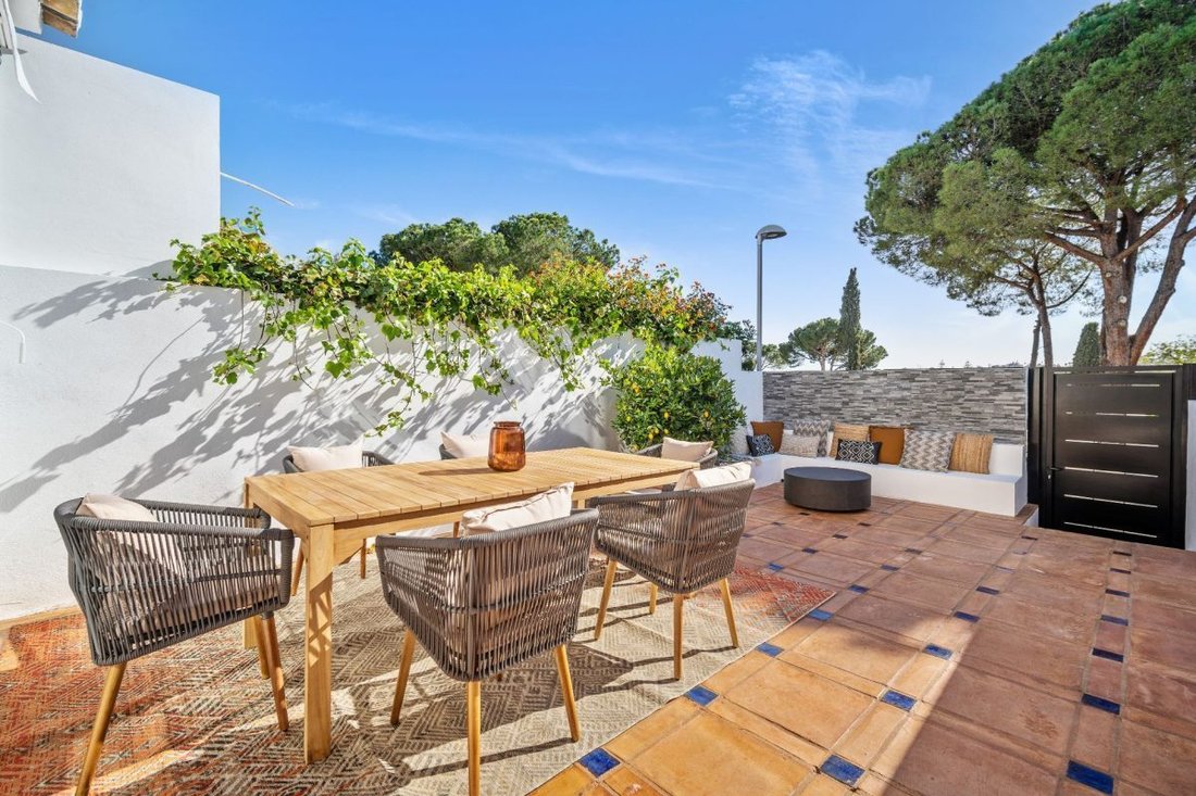 Townhouse in Nueva Andalucia, Marbella, Spain 1 - 18862367