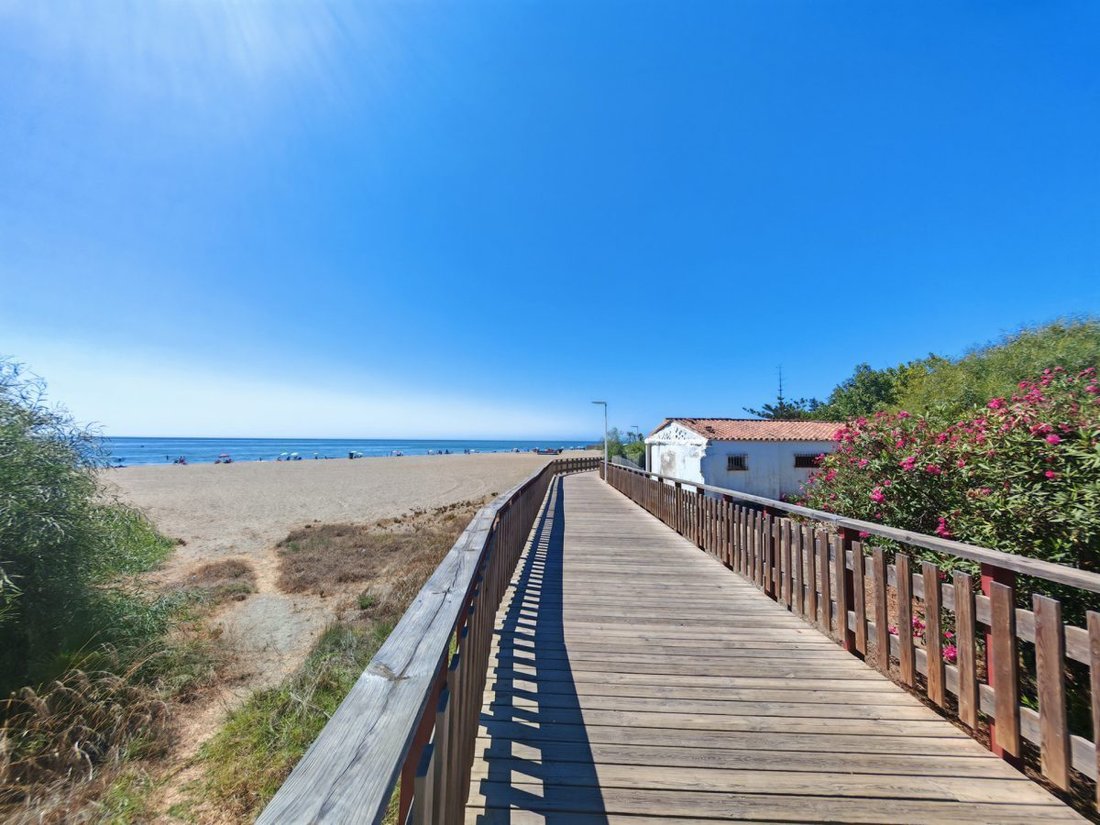 Villa in Cancelada, Estepona, Andalusia 1 - 18862489