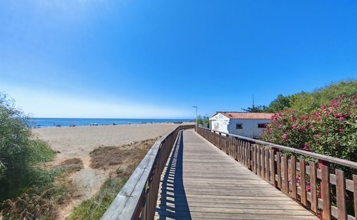Villa in Cancelada, Estepona, Andalusia 1