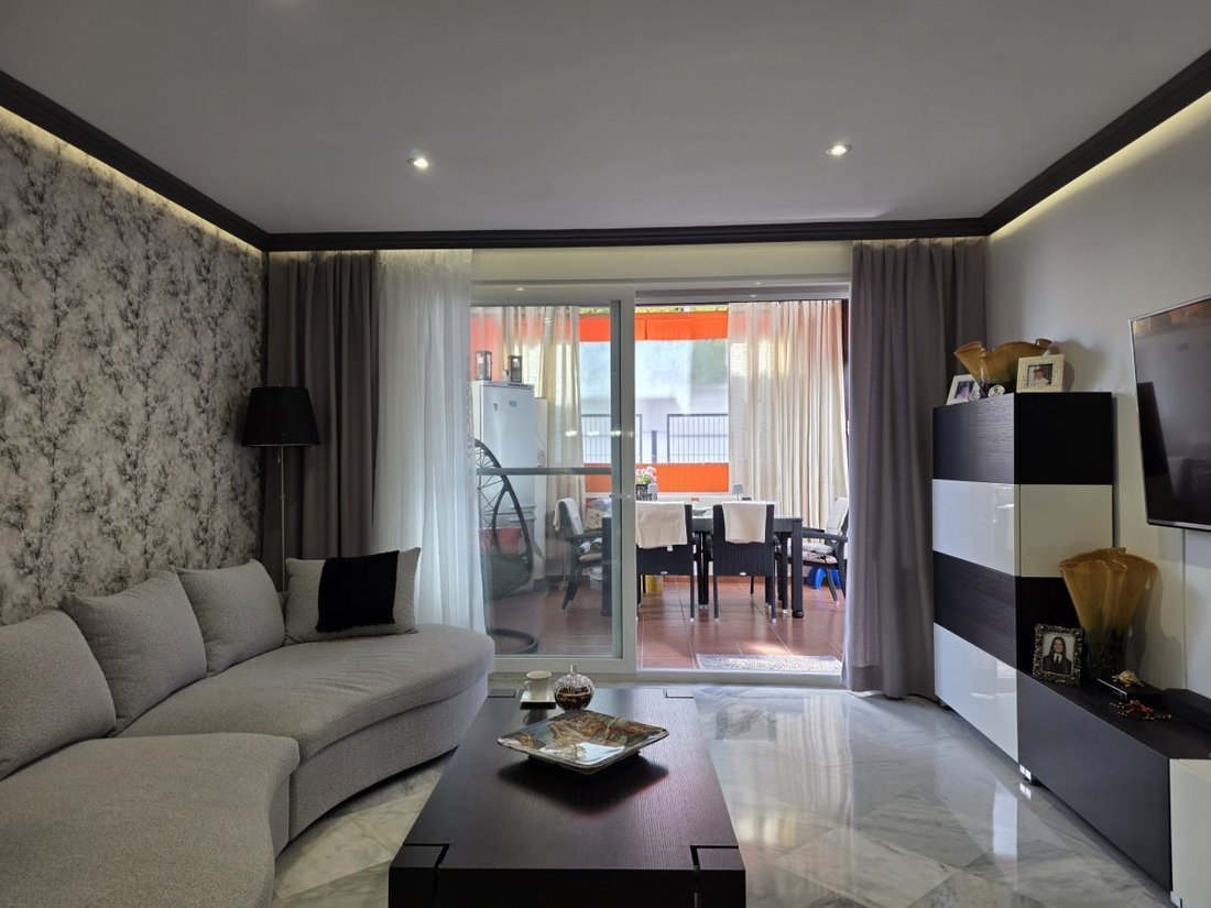 Townhouse in Golden Mile, Andalusia, Spain 3 - 18864952