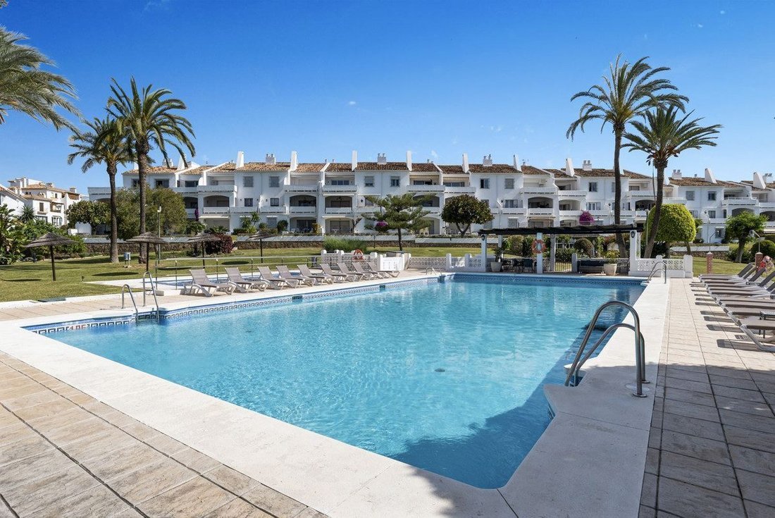 Apartment in Puerto Banus, Marbella, Spain 1 - 18864840