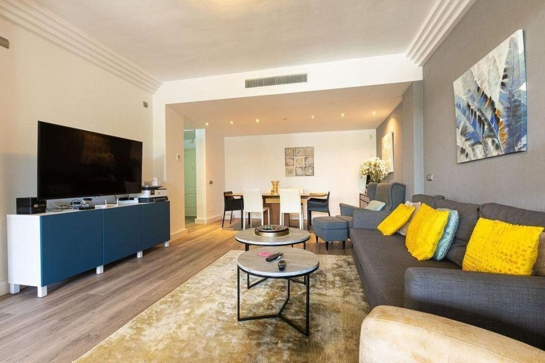 Apartment in Puerto Banus, Marbella, Spain 4 - 18859814