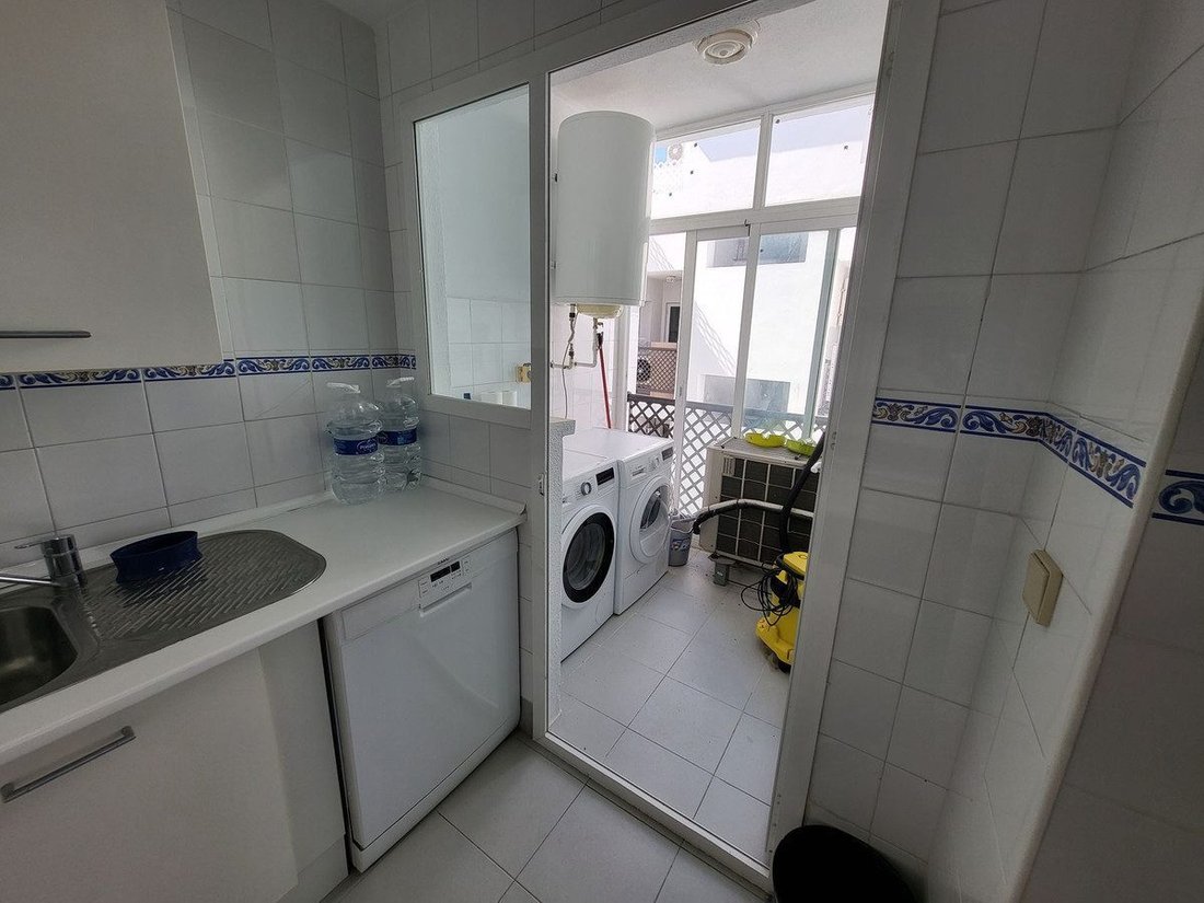 Appartamento a Puerto Banus, Marbella, Spagna 1 - 18868241