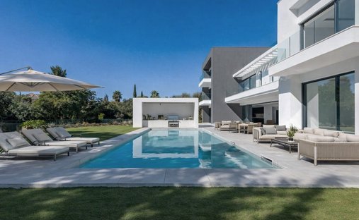 Villa in Sotogrande, San Roque, Andalusia 1