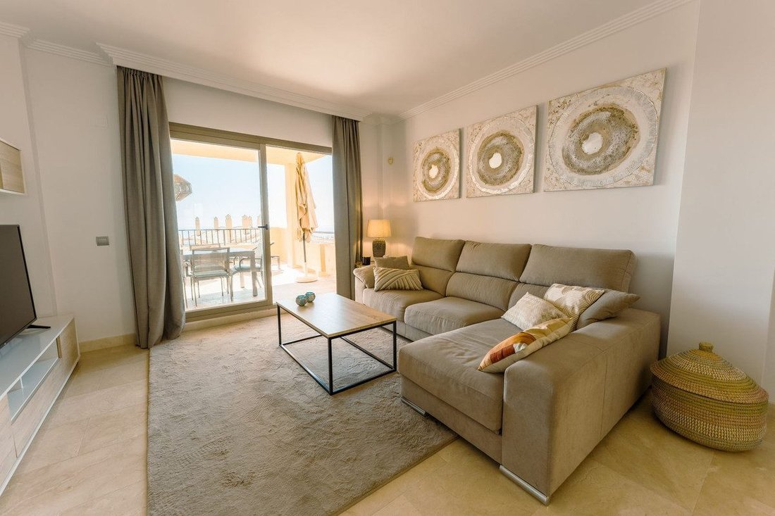 Apartment in Benahavis, Andalusia, Spain 2 - 18867045