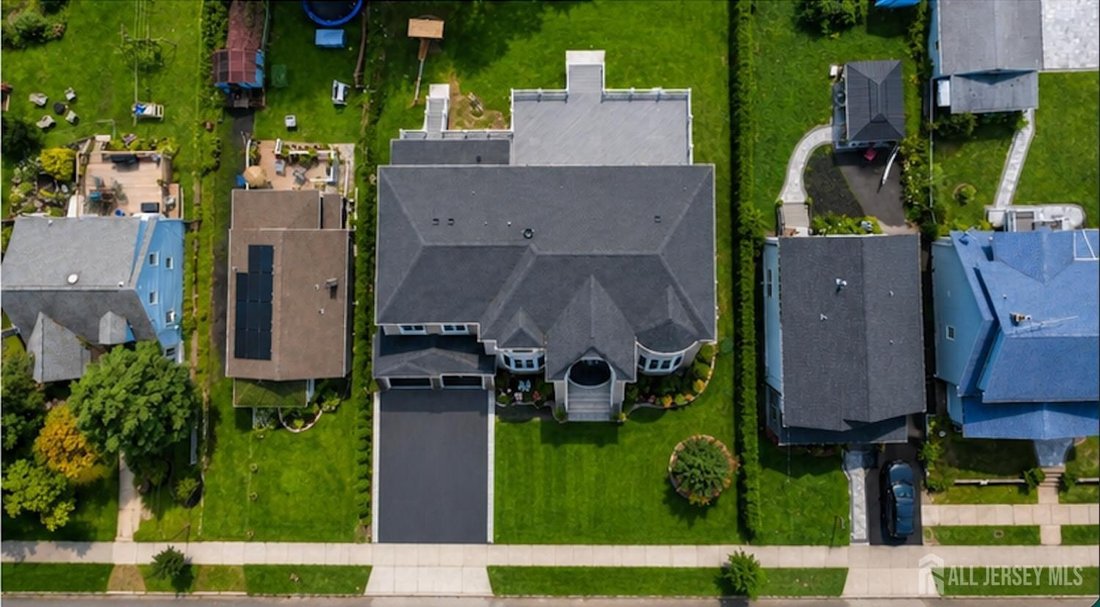 House in Woodbridge Township, New Jersey, United States 4 - 18859118