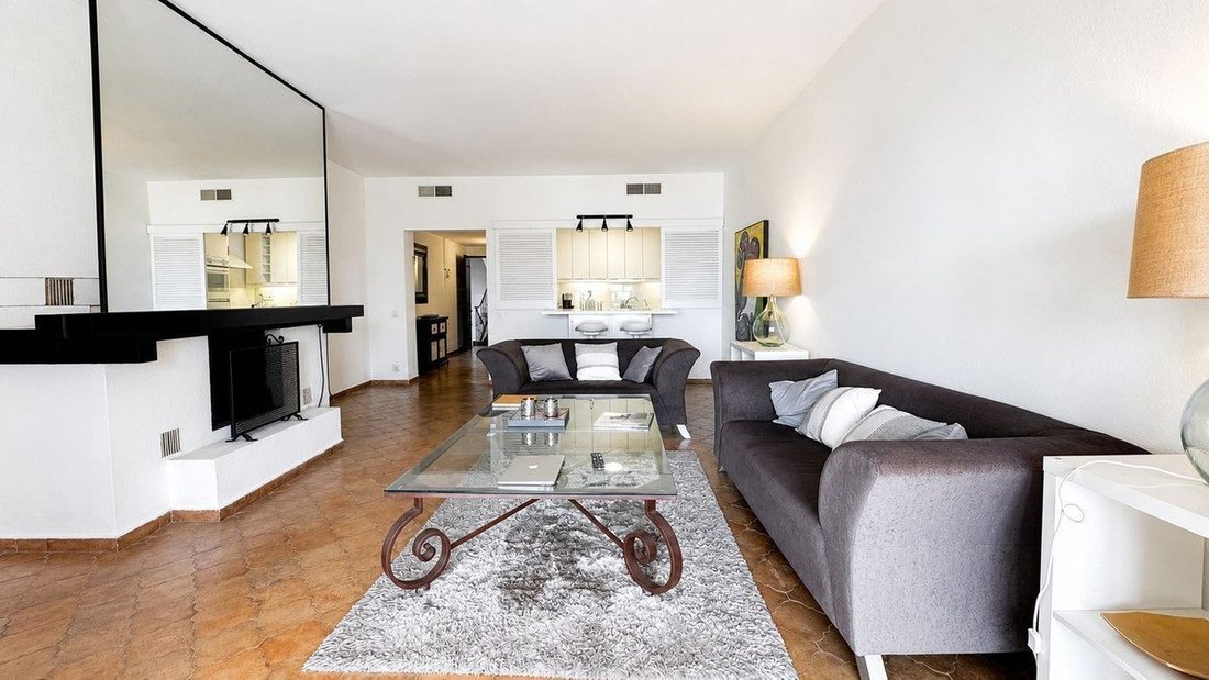 Apartment in Puerto Banus, Marbella, Spain 2 - 18859934