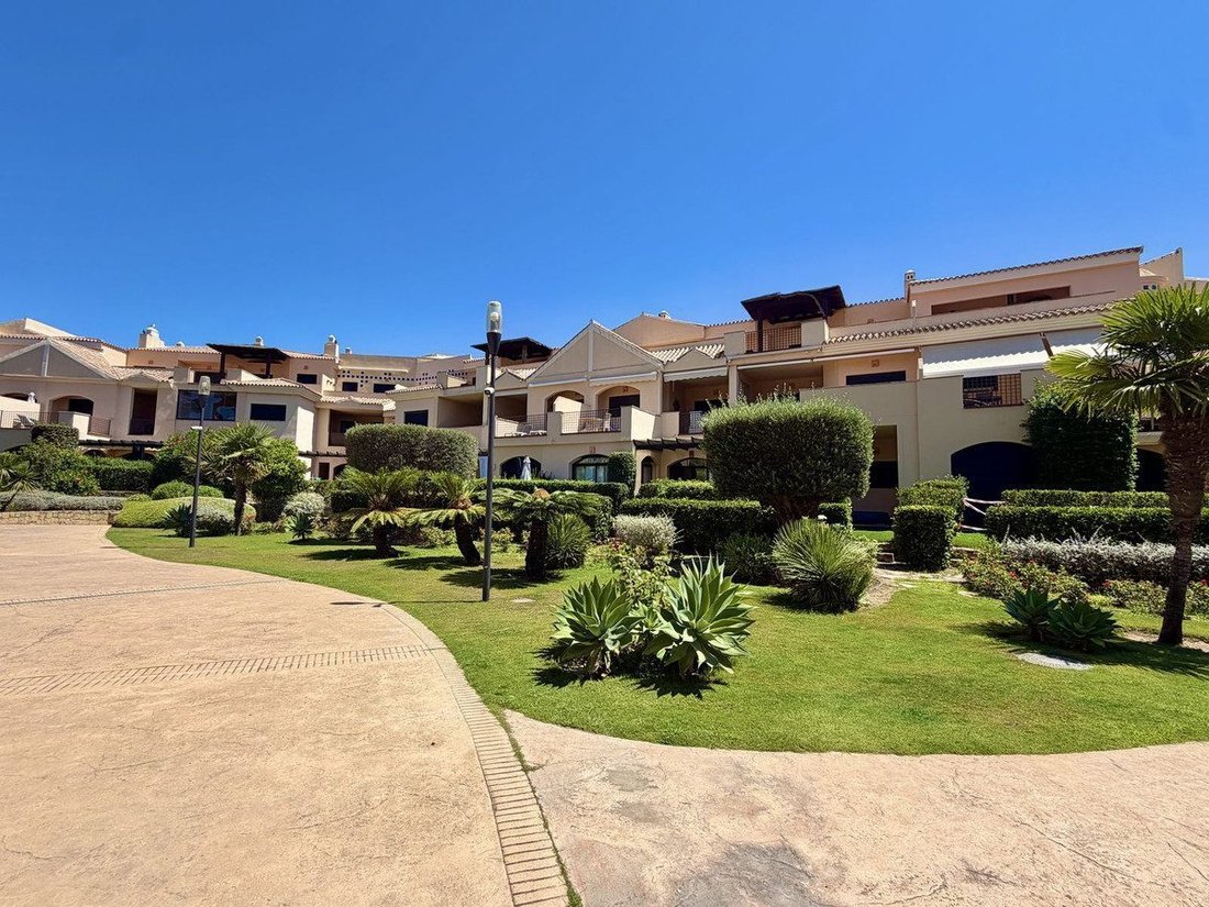 Apartment in Puerto Banus, Marbella, Spain 4 - 18859280