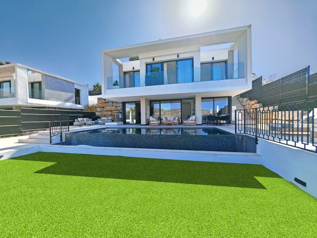 Villa in Estepona, Andalusia, Spain 1 - 18867377
