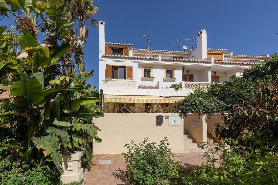 Townhouse in Torremolinos, Andalusia, Spain 3 - 18859259