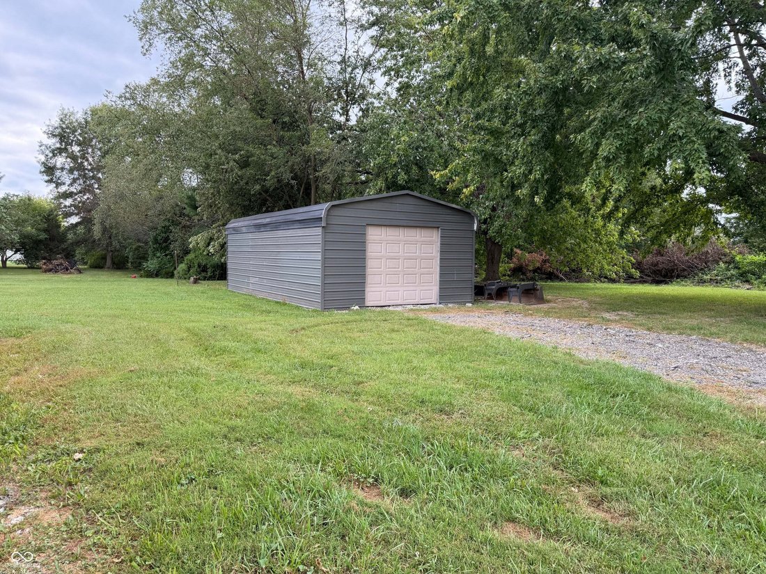 House in Alexandria, Indiana, United States 5 - 18858266