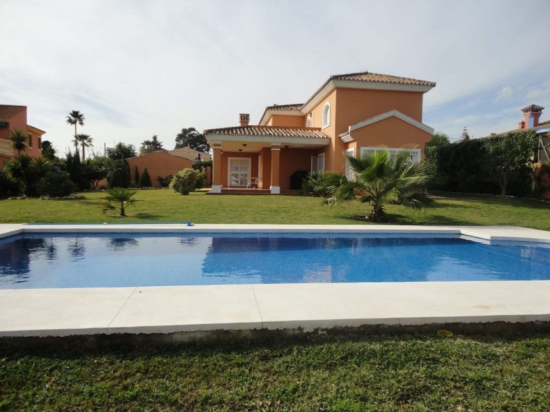 Villa in Estepona, Andalusia, Spain 3 - 18866844