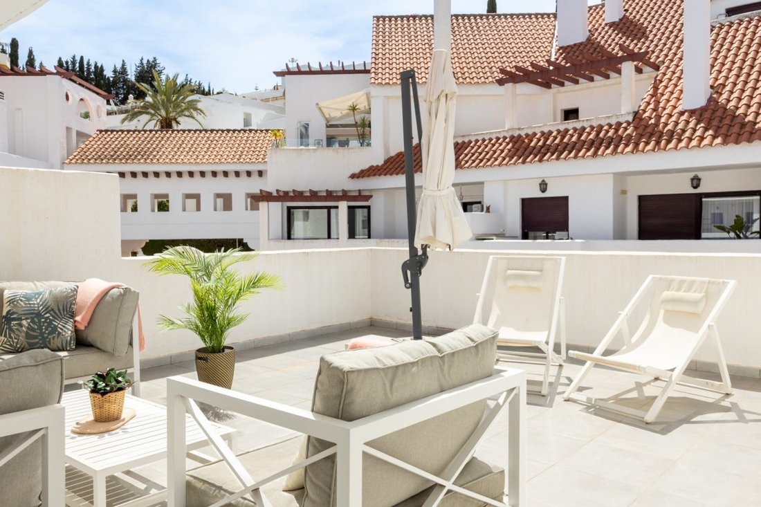 Apartment in Puerto Banus, Marbella, Spain 2 - 18864246