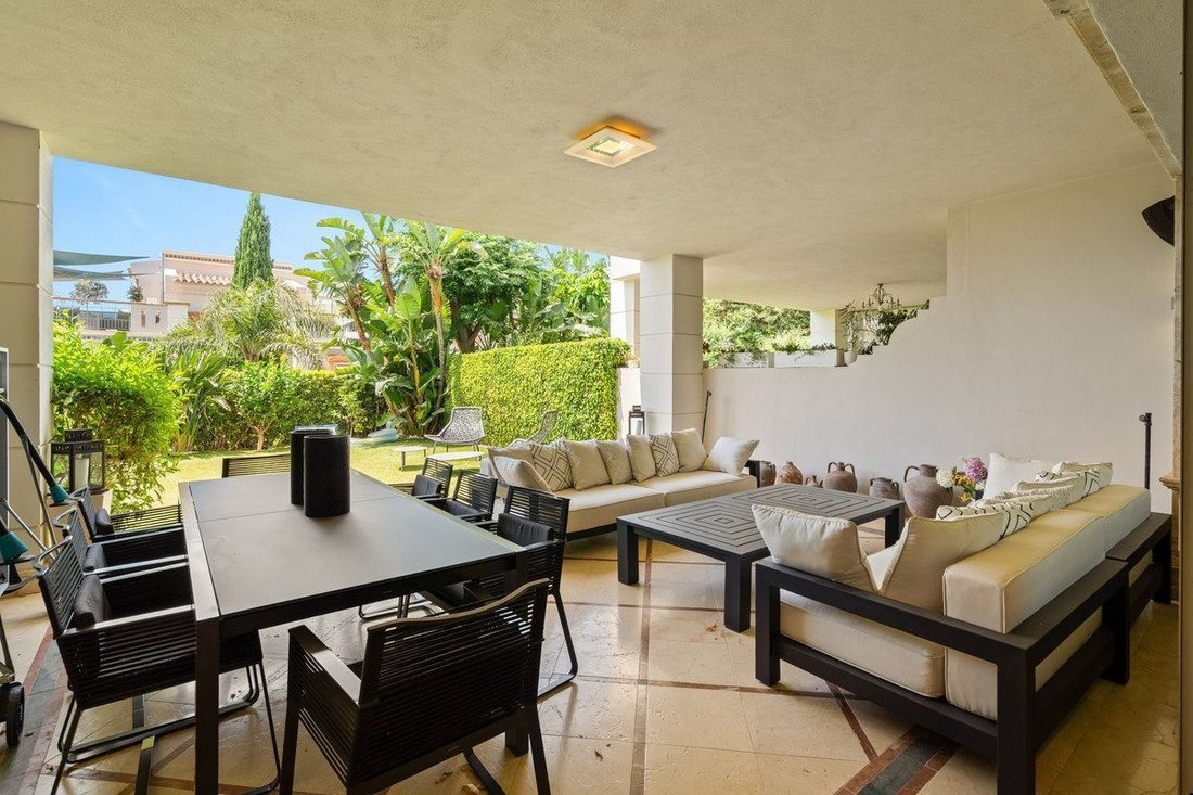 Townhouse in Sierra Blanca, Marbella, Spain 5 - 18863002