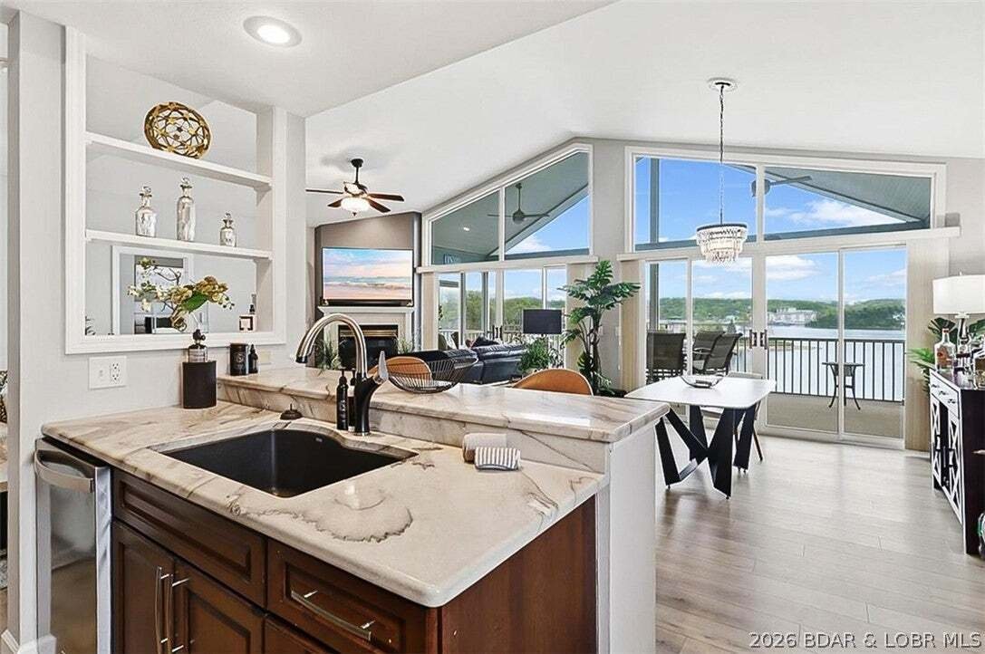 Condominio en Lake Ozark, Misuri, Estados Unidos 1 - 18858391