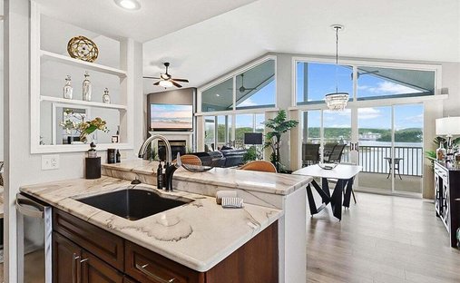 Condo in Lake Ozark, Missouri, United States 1