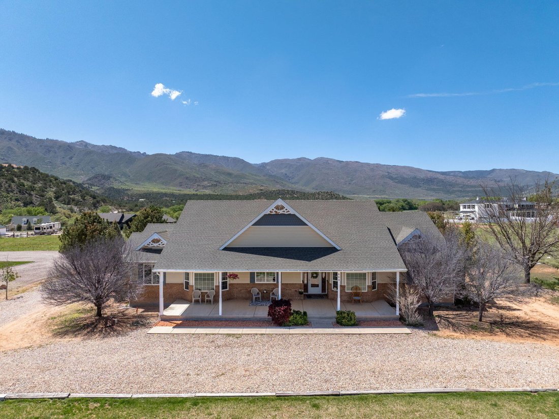 House in New Harmony, Utah, United States 2 - 18857839