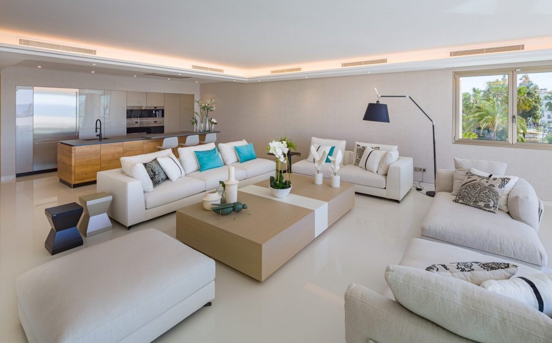 Appartamento a Puerto Banus, Marbella, Spagna 4 - 18862899