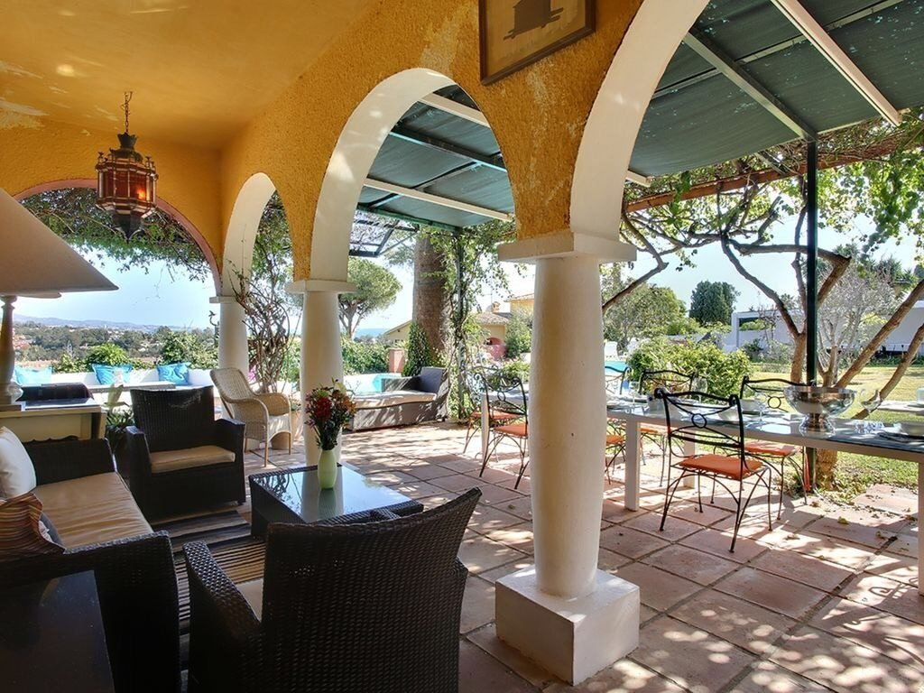 Villa in Puerto Banús, Marbella, Spanien 2 - 18862121