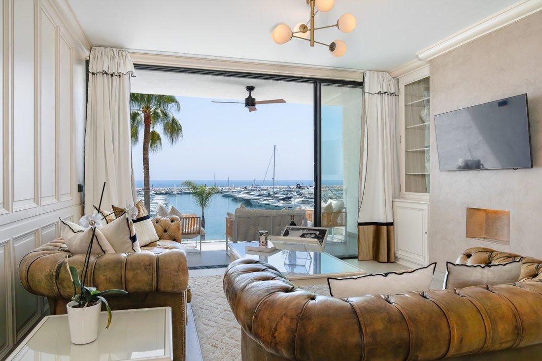 Apartment in Puerto Banus, Marbella, Spain 2 - 18862764