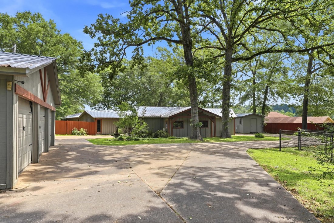 House in Gladewater, Texas, United States 1 - 18858185