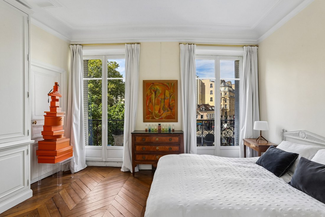 Apartment in Lorette-Martyrs, Paris 9e Arrondissement, Paris 5 - 18858235