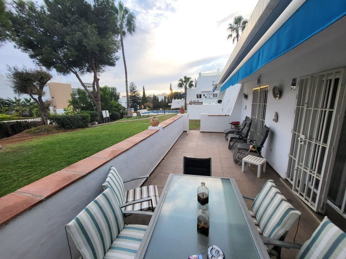 Appartamento a Puerto Banus, Marbella, Spagna 1 - 18868236