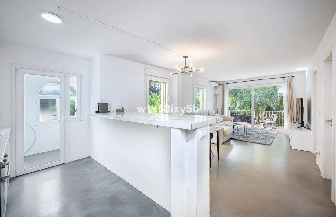 Apartment in Puerto Banus, Marbella, Spain 4 - 18864942