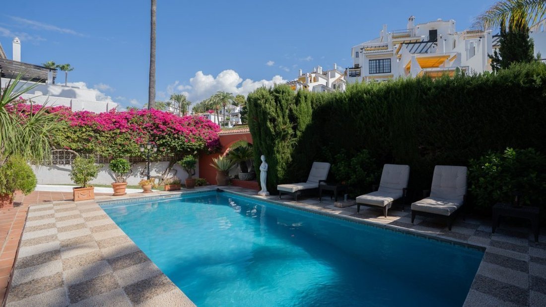 Villa a Nueva Andalucía, Marbella, Spagna 1 - 18865544