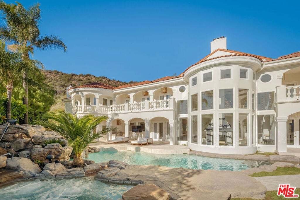 House in Hidden Hills, California, United States 1 - 18858951