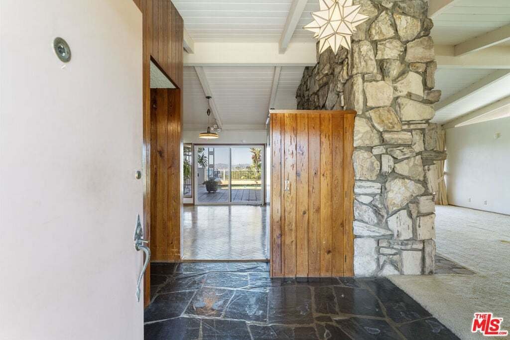 House in Los Angeles, California, United States 3 - 18849554